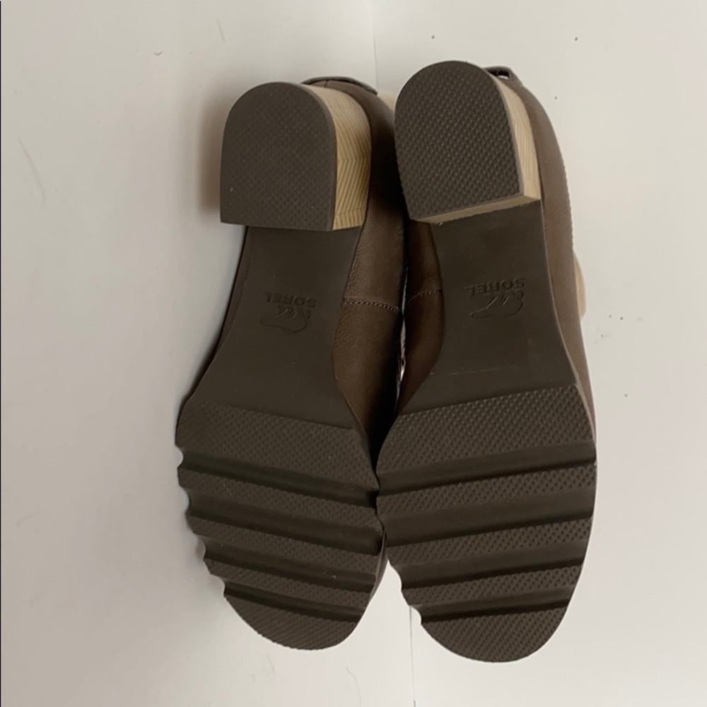 Sorel super cute and comfy booties. - Picture 4 of 7